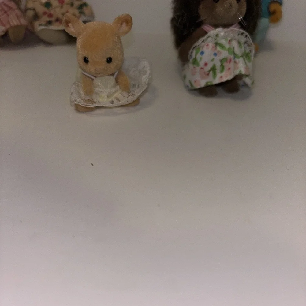 Calico Critters Lot of 8 Collectible Figures Woodland Friends